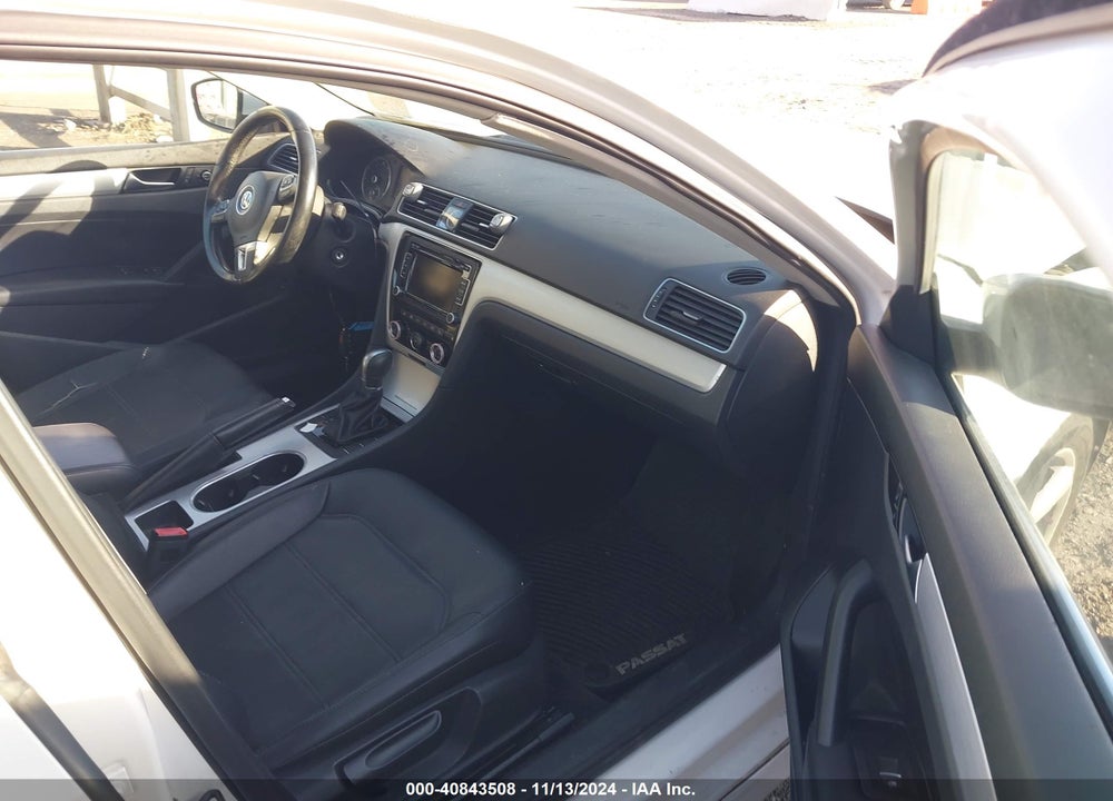 2013 VOLKSWAGEN PASSAT VIN: 1VWBP7A30DC100297