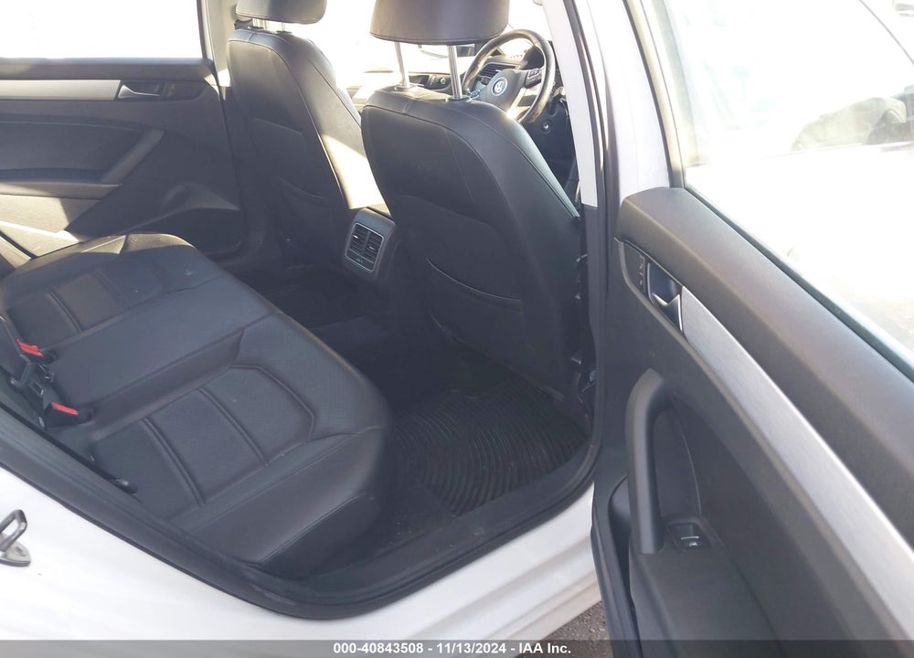 2013 VOLKSWAGEN PASSAT VIN: 1VWBP7A30DC100297