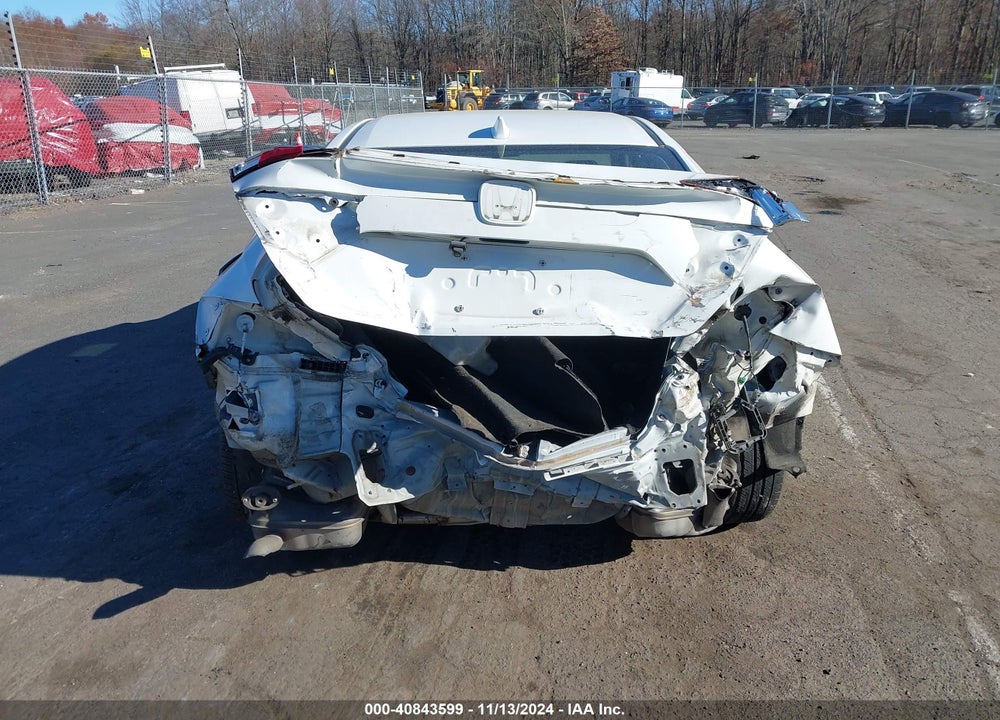2018 HONDA CIVIC EX-L VIN: JHMFC1F79JX036255