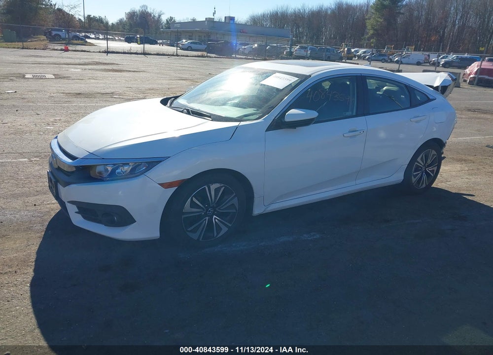 2018 HONDA CIVIC EX-L VIN: JHMFC1F79JX036255