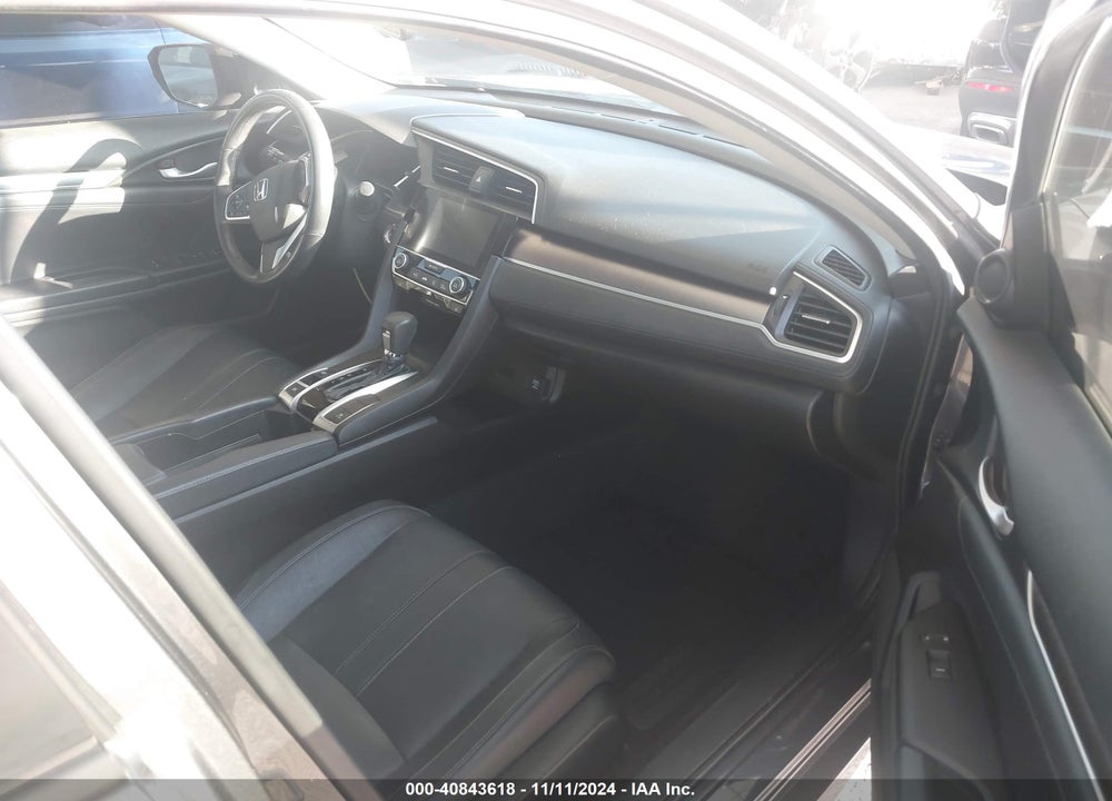 2018 HONDA CIVIC VIN: JHMFC1F76JX041994