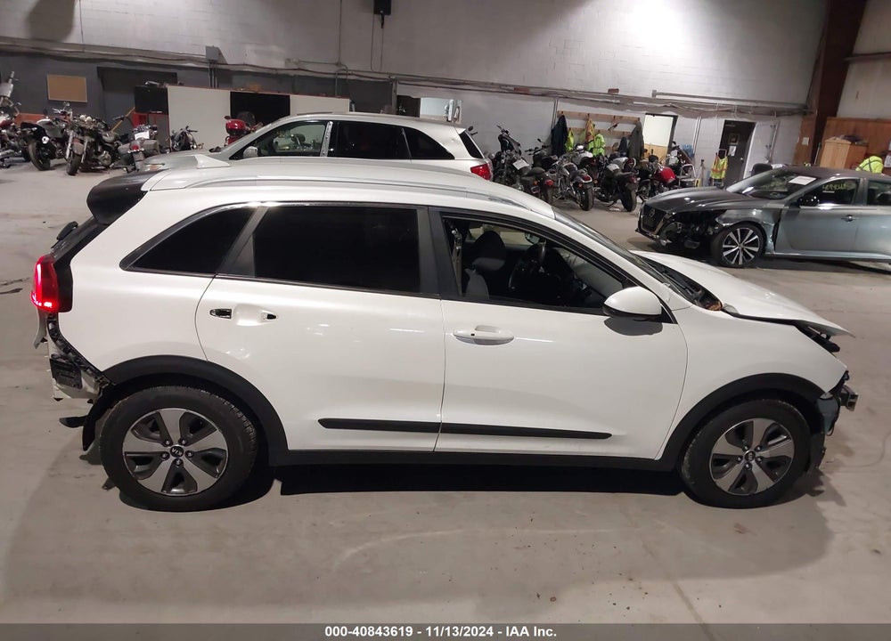 2017 KIA NIRO LX VIN: KNDCB3LCXH5064012