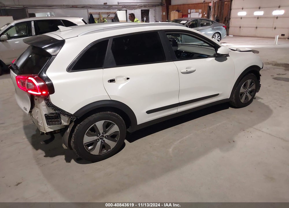 2017 KIA NIRO LX VIN: KNDCB3LCXH5064012