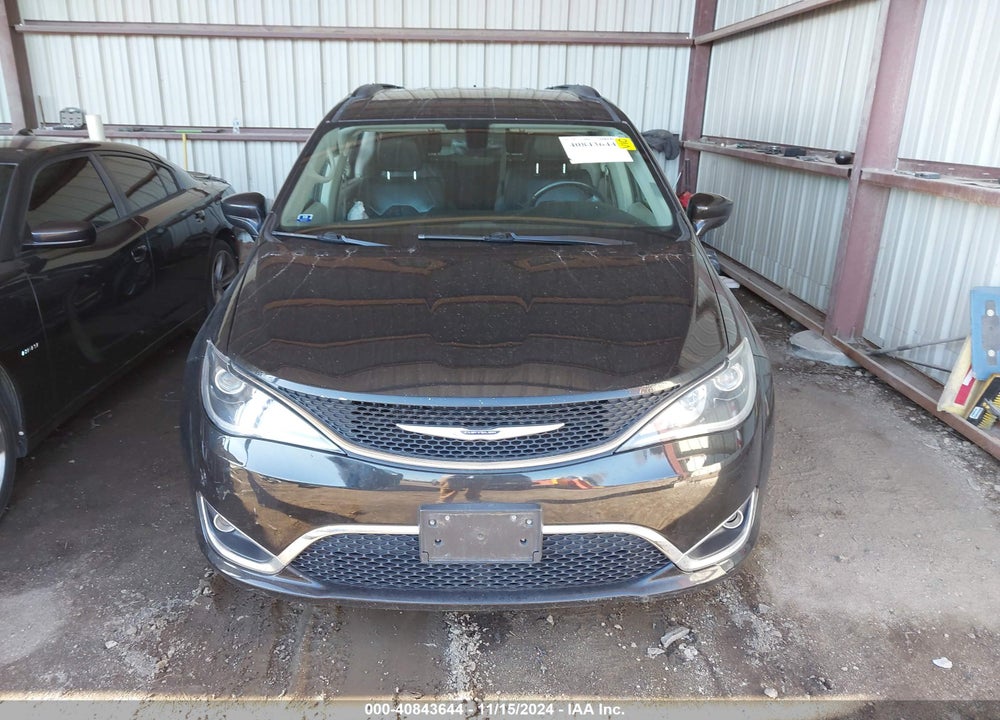 2017 CHRYSLER PACIFICA TOURING L VIN: 2C4RC1BG3HR598794
