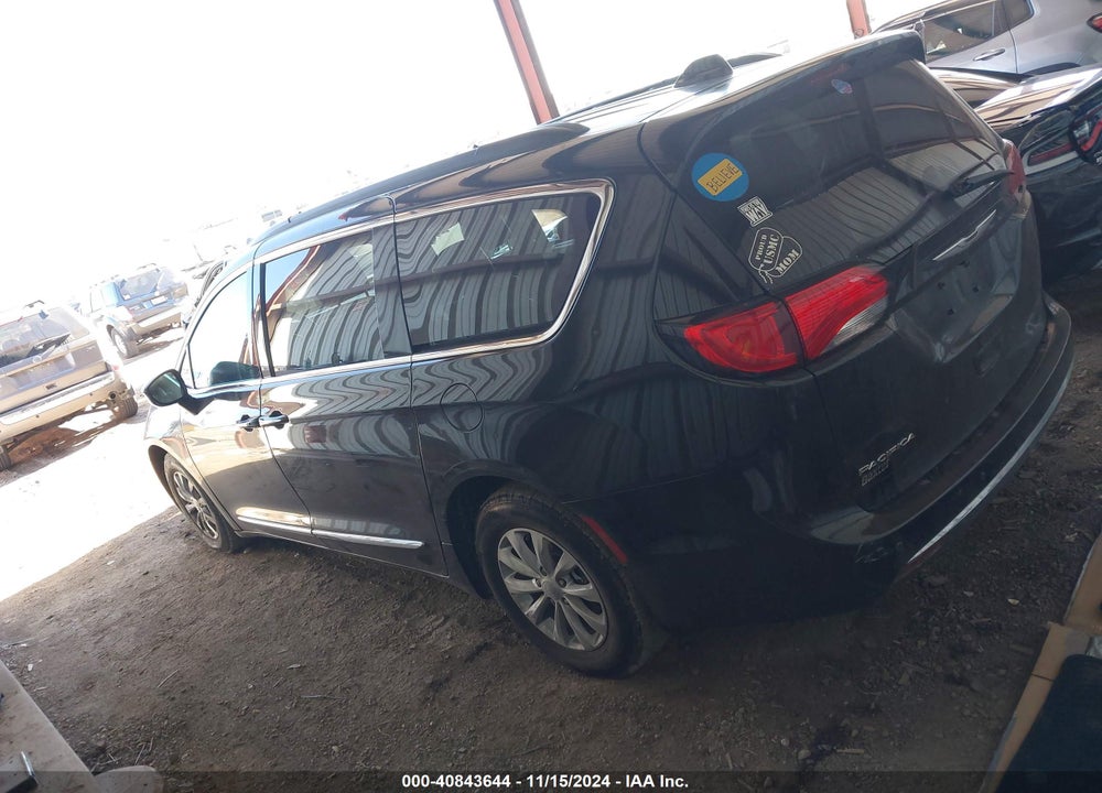 2017 CHRYSLER PACIFICA TOURING L VIN: 2C4RC1BG3HR598794