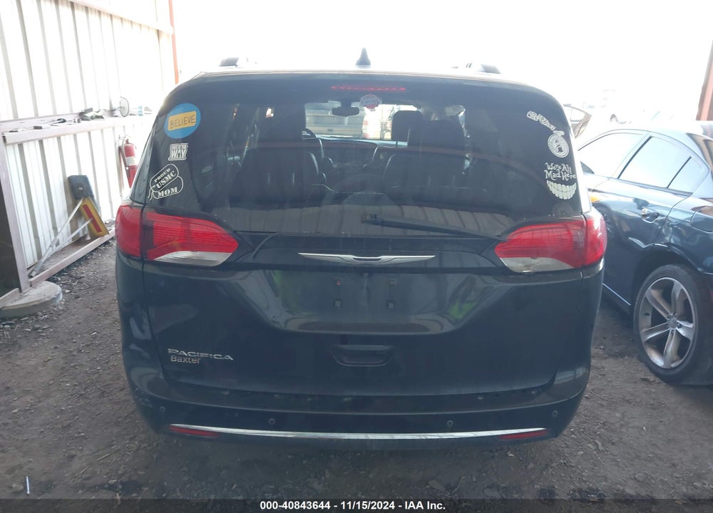 2017 CHRYSLER PACIFICA TOURING L VIN: 2C4RC1BG3HR598794