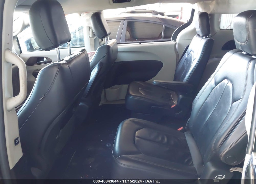 2017 CHRYSLER PACIFICA TOURING L VIN: 2C4RC1BG3HR598794