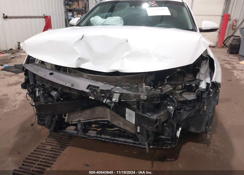 2020 KIA OPTIMA VIN: 5XXGT4L31LG382979