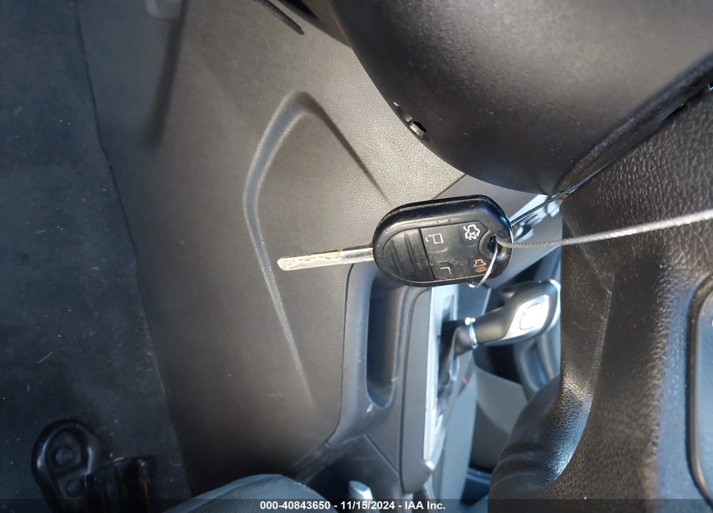 2014 FORD FOCUS VIN: 1FADP3K29EL180085