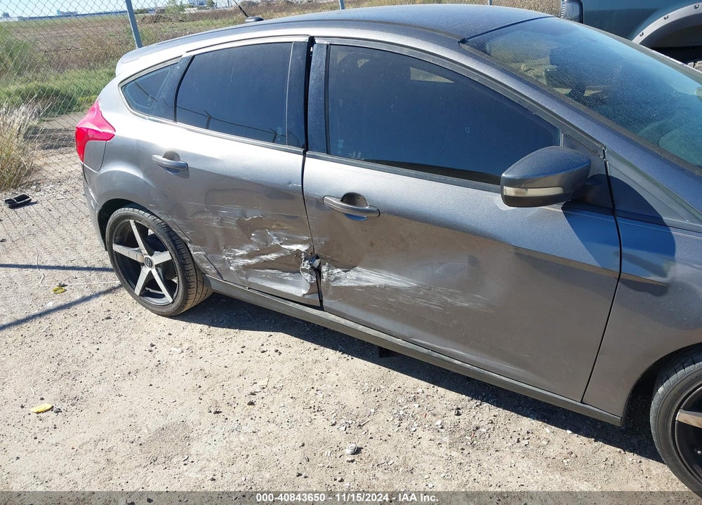 2014 FORD FOCUS VIN: 1FADP3K29EL180085