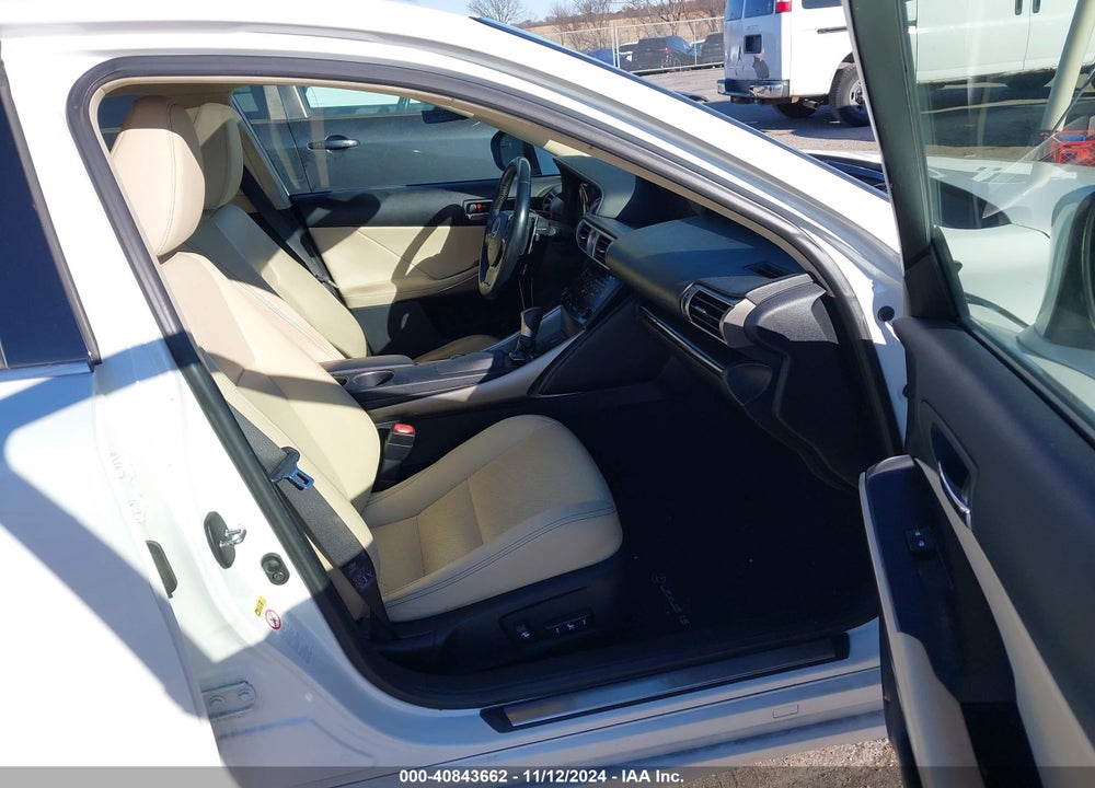 2014 LEXUS IS 250 VIN: JTHCF1D27E5011843