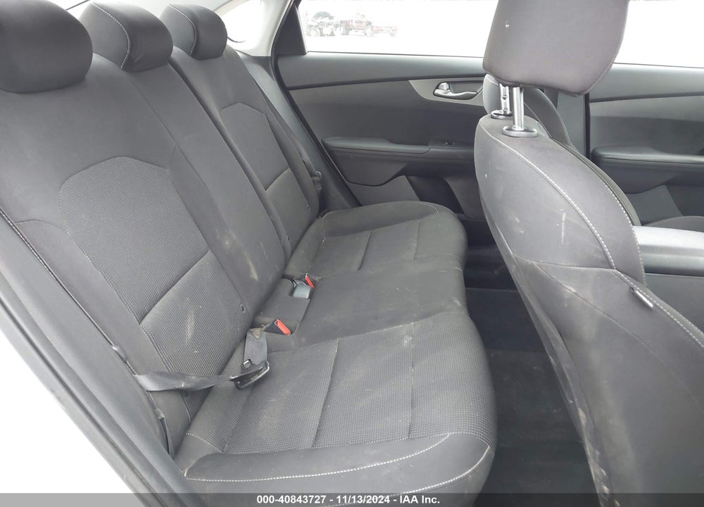 2021 KIA FORTE LXS VIN: 3KPF24AD6ME352669