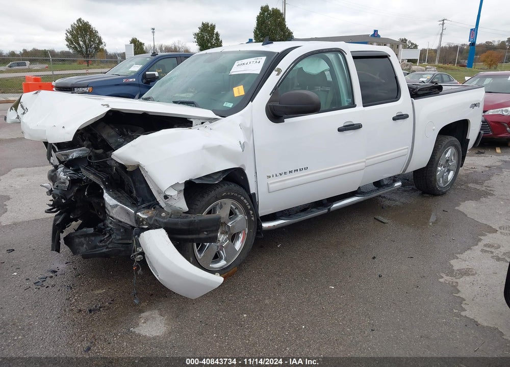 2011 CHEVROLET SILVERADO 1500 LT VIN: 3GCPKSE31BG174021