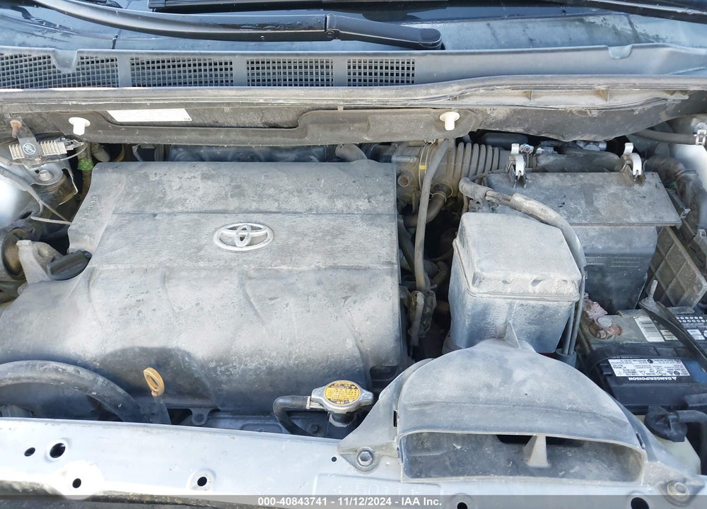 2011 TOYOTA SIENNA XLE V6 VIN: 5TDYK3DC8BS166205