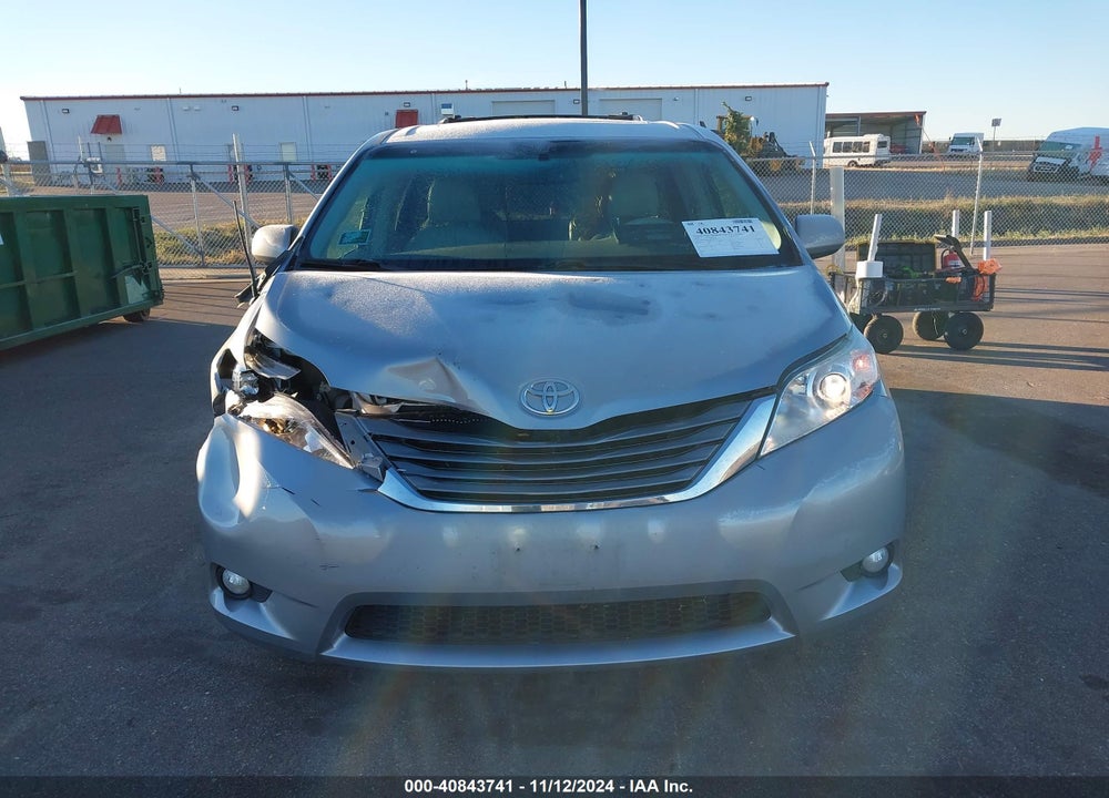 2011 TOYOTA SIENNA XLE V6 VIN: 5TDYK3DC8BS166205