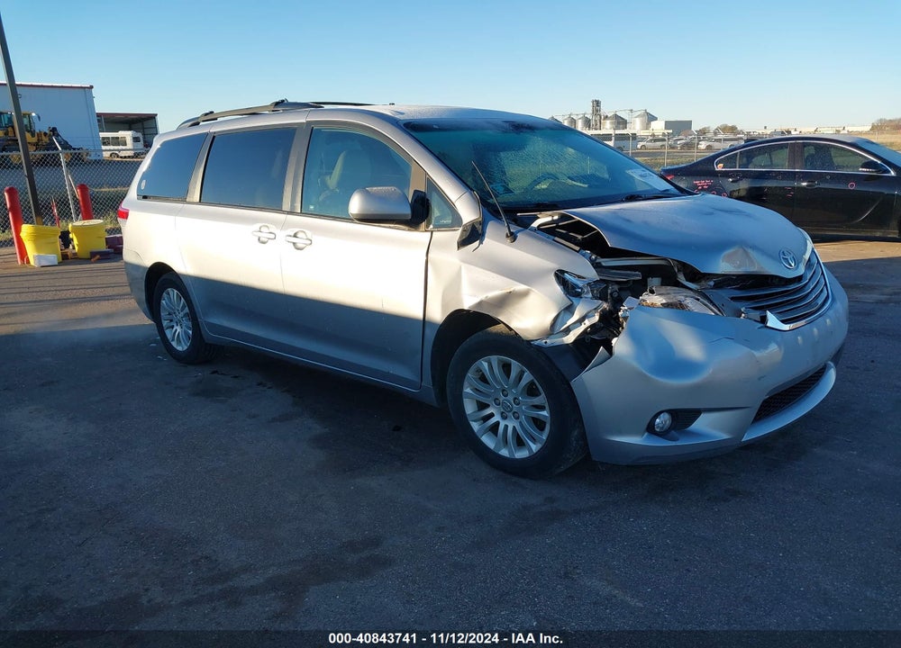 2011 TOYOTA SIENNA XLE V6 VIN: 5TDYK3DC8BS166205