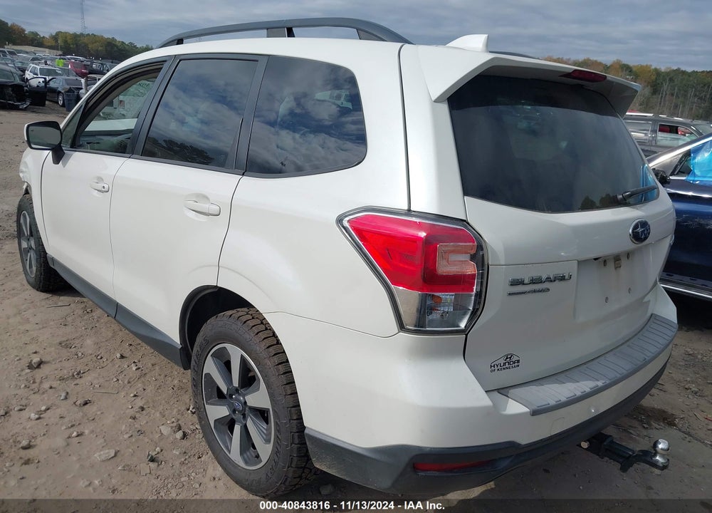 2018 SUBARU FORESTER 2.5I PREMIUM VIN: JF2SJAGC2JH457960