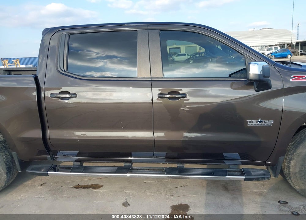 2021 CHEVROLET SILVERADO 1500 4WD SHORT BED LT VIN: 3GCUYDED8MG331116