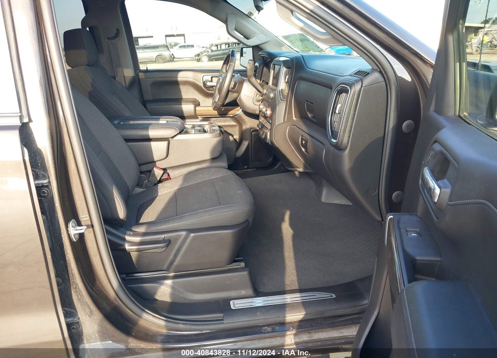2021 CHEVROLET SILVERADO 1500 4WD SHORT BED LT VIN: 3GCUYDED8MG331116