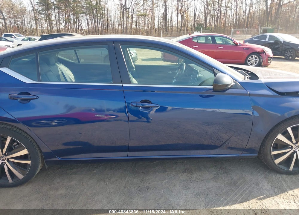 2022 NISSAN ALTIMA SR FWD VIN: 1N4BL4CV2NN403749