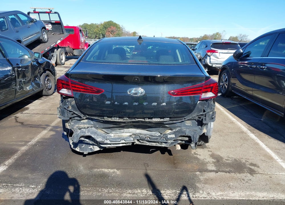 2019 HYUNDAI ELANTRA SEL VIN: 5NPD84LF7KH420846