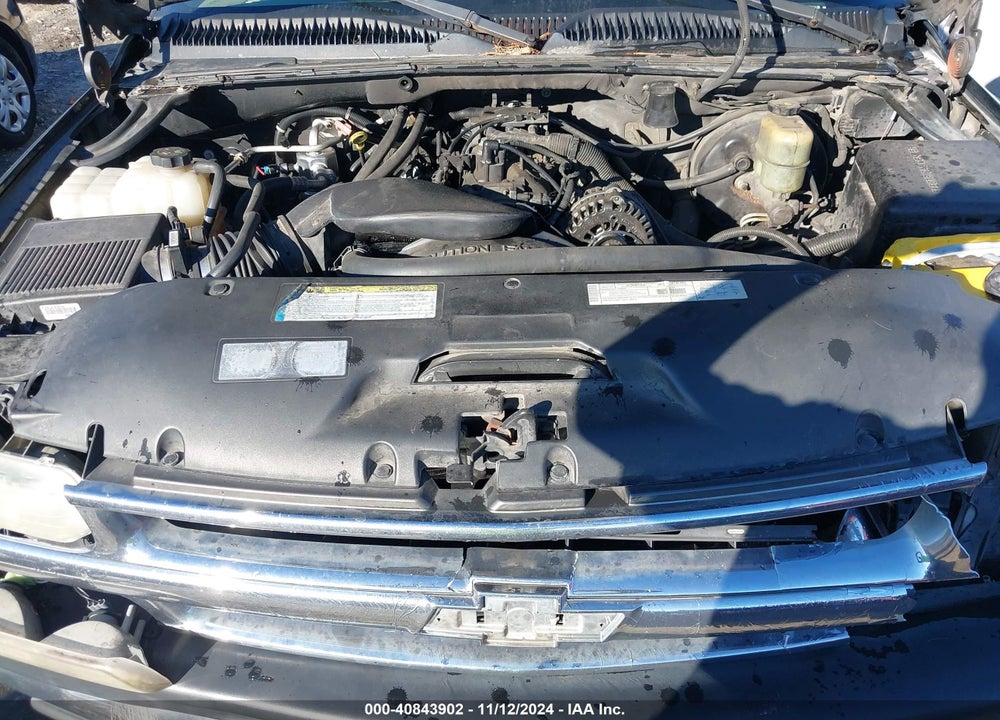 2001 CHEVROLET TAHOE VIN: 1GNEK13T41R106046