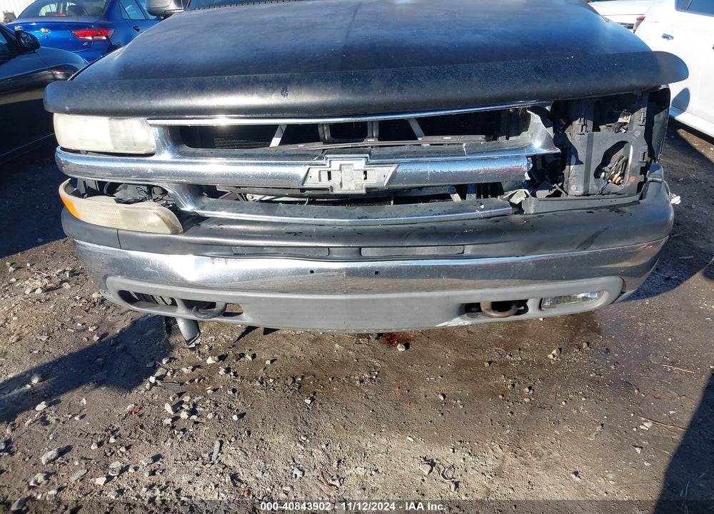 2001 CHEVROLET TAHOE VIN: 1GNEK13T41R106046