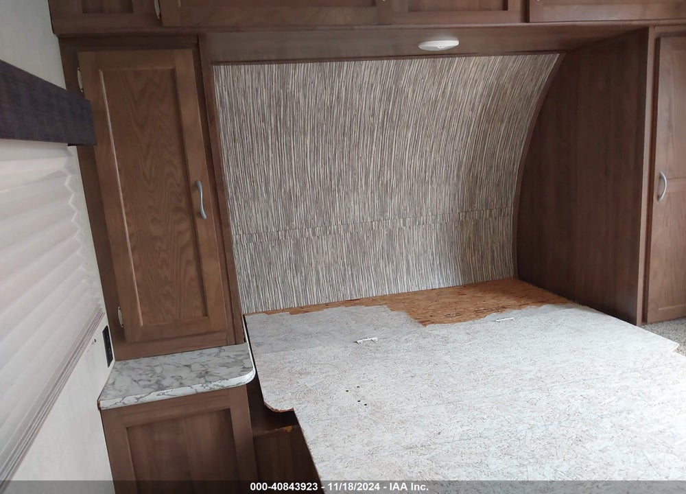 2018 GULFSTREAM CONQUEST SUPREME 262 VIN: 1NL1G3129J1131502