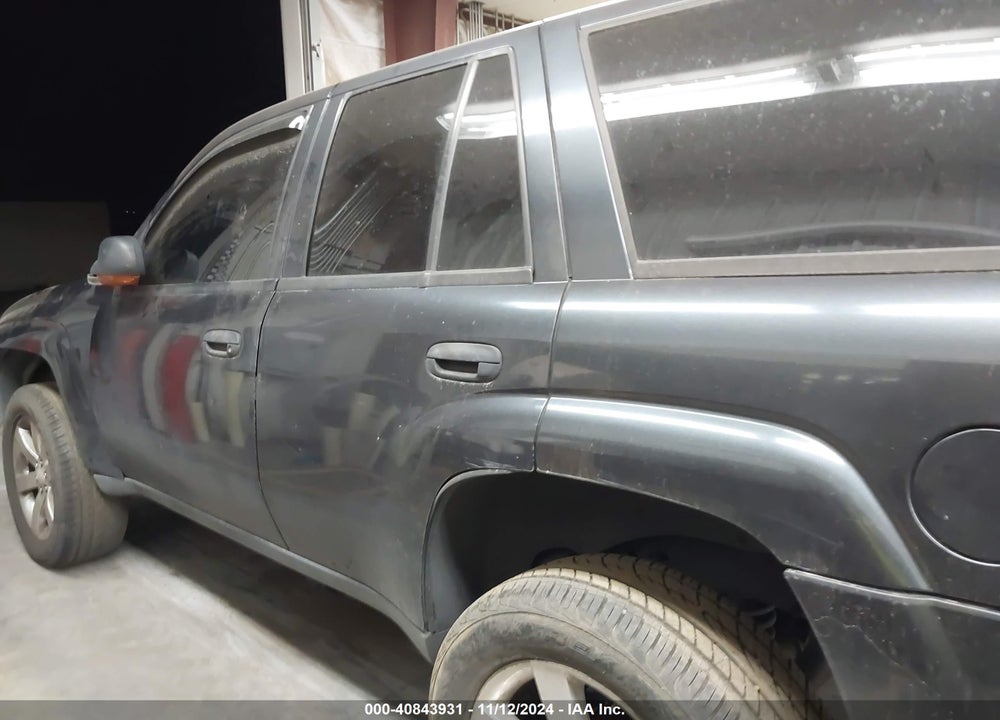 2004 CHEVROLET TRAILBLAZER LS VIN: 1GNDT13S042444895
