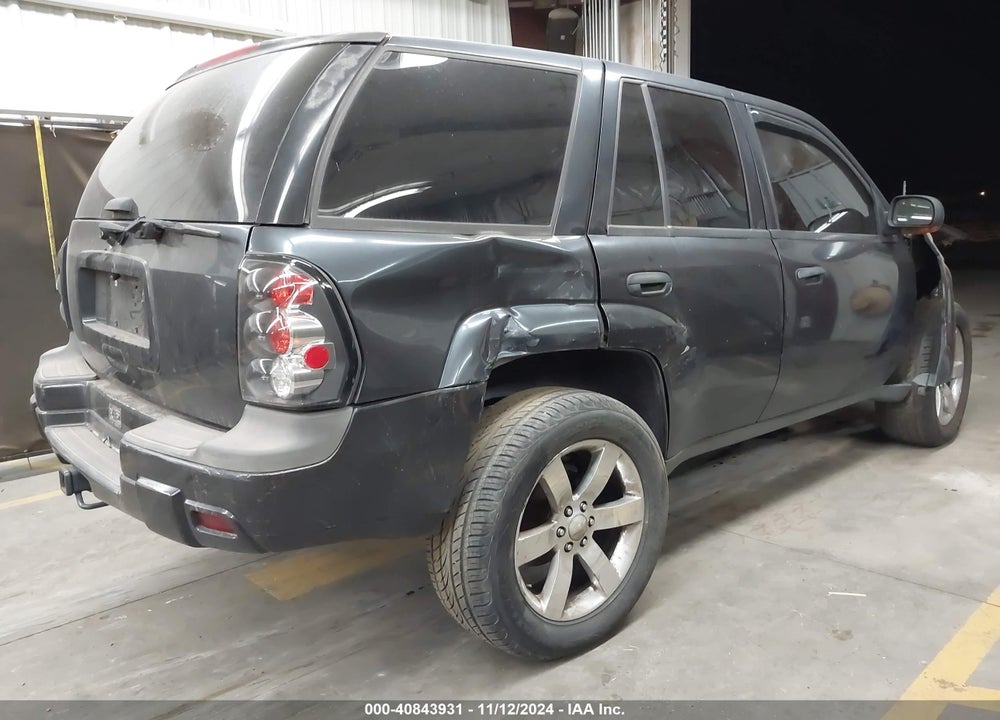 2004 CHEVROLET TRAILBLAZER LS VIN: 1GNDT13S042444895