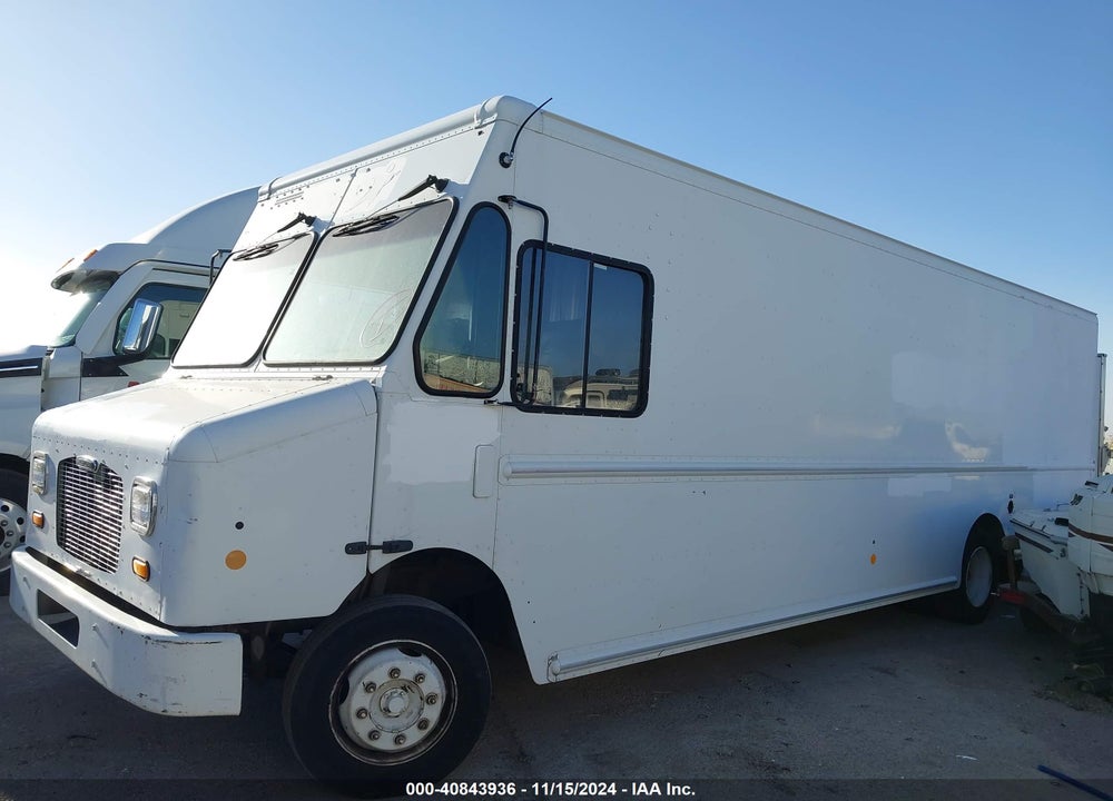 2012 FREIGHTLINER CHASSIS M LINE WALK-IN VAN VIN: 4UZAC3DV0CCBT7136