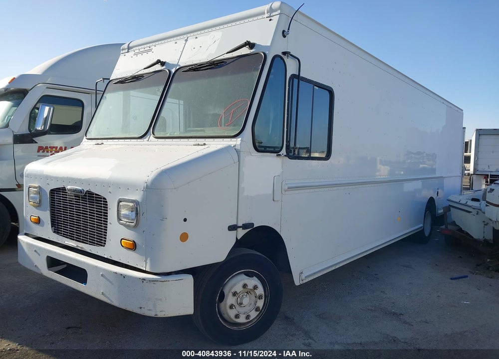 2012 FREIGHTLINER CHASSIS M LINE WALK-IN VAN VIN: 4UZAC3DV0CCBT7136