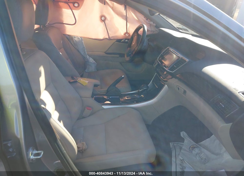 2017 HONDA ACCORD HYBRID TOURING VIN: JHMCR6F73HC001534