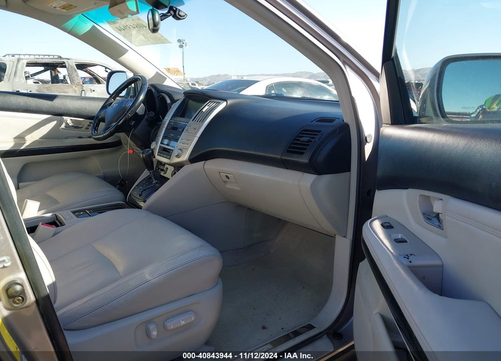 2005 LEXUS RX 330 VIN: JTJHA31U350094155