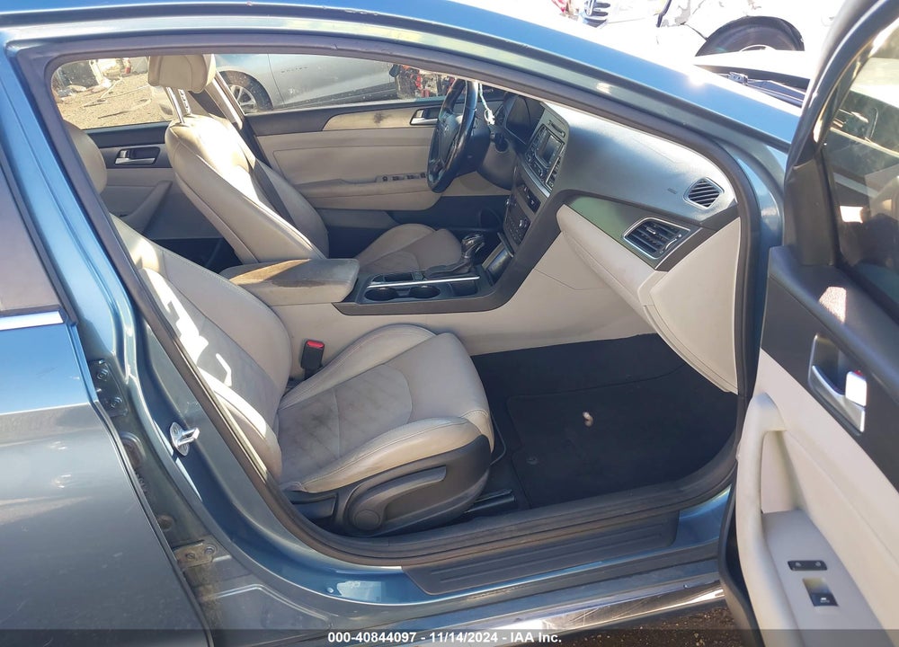 2015 HYUNDAI SONATA SPORT VIN: 5NPE34AF0FH181443
