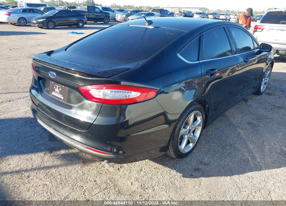 2014 FORD FUSION SE VIN: 3FA6P0HD7ER110540