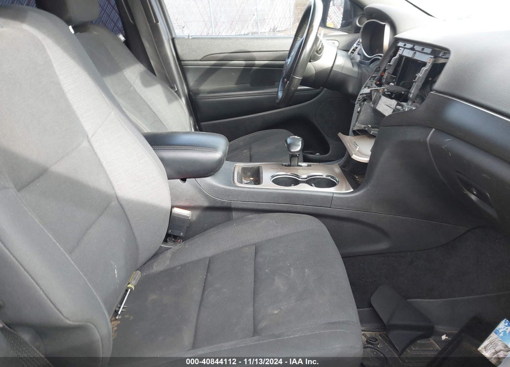 2015 JEEP GRAND CHEROKEE LAREDO VIN: 1C4RJFAG3FC756805