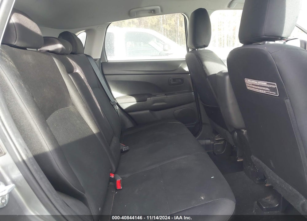 2014 MITSUBISHI OUTLANDER SPORT ES VIN: 4A4AP3AU5EE031072