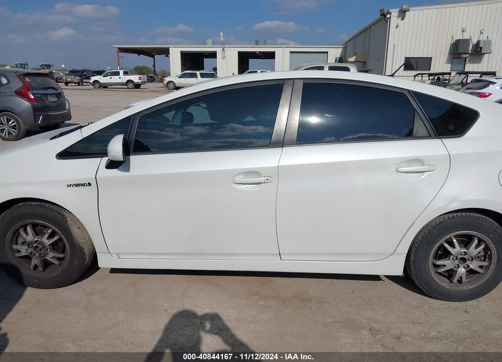 2011 TOYOTA PRIUS THREE VIN: JTDKN3DU0B1430634