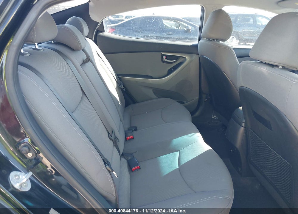 2016 HYUNDAI ELANTRA SE VIN: KMHDH4AE8GU647143