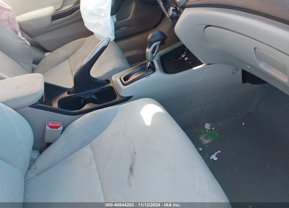 2012 HONDA CIVIC VIN: 19XFB2F51CE392209