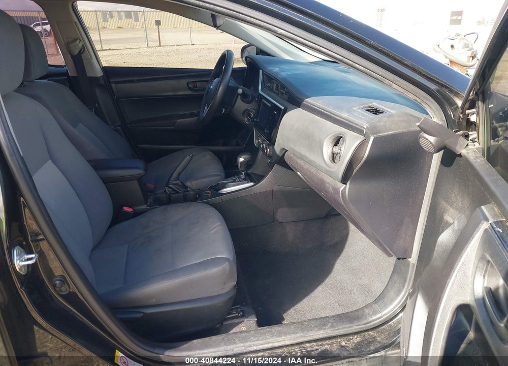 2017 TOYOTA COROLLA L VIN: 5YFBURHEXHP685756