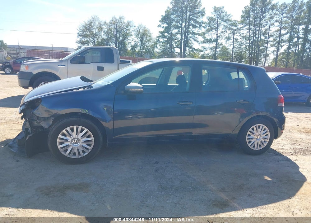 2014 VOLKSWAGEN GOLF 2.5L VIN: WVWDB7AJ7EW005549