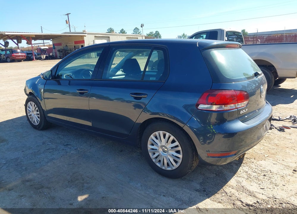 2014 VOLKSWAGEN GOLF 2.5L VIN: WVWDB7AJ7EW005549