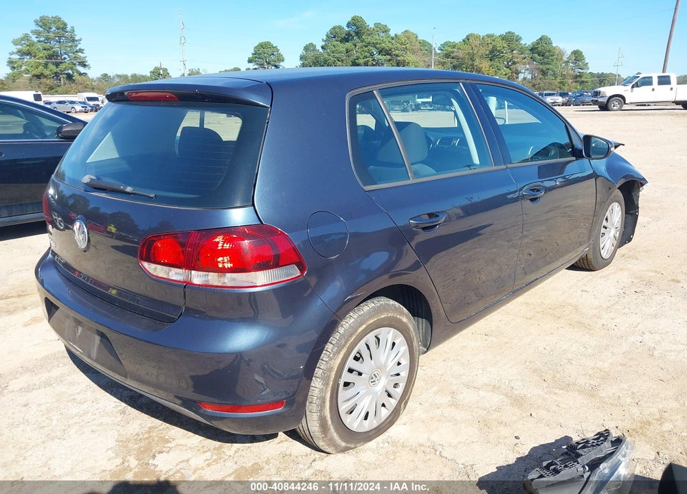 2014 VOLKSWAGEN GOLF 2.5L VIN: WVWDB7AJ7EW005549