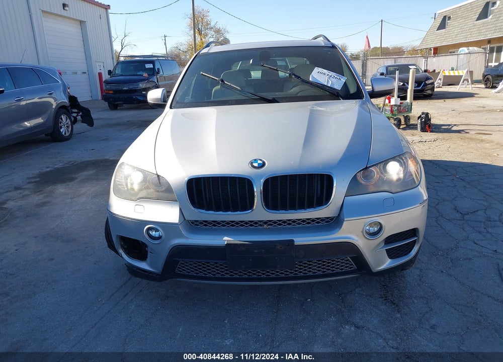 2011 BMW X5 VIN: 5UXZV4C54BL739055