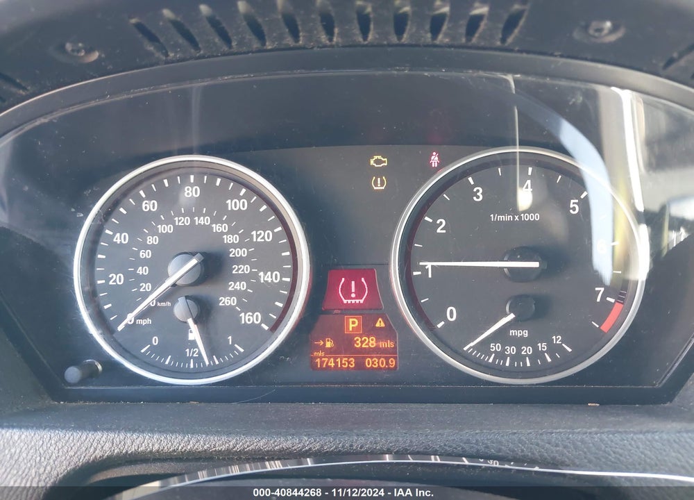 2011 BMW X5 VIN: 5UXZV4C54BL739055
