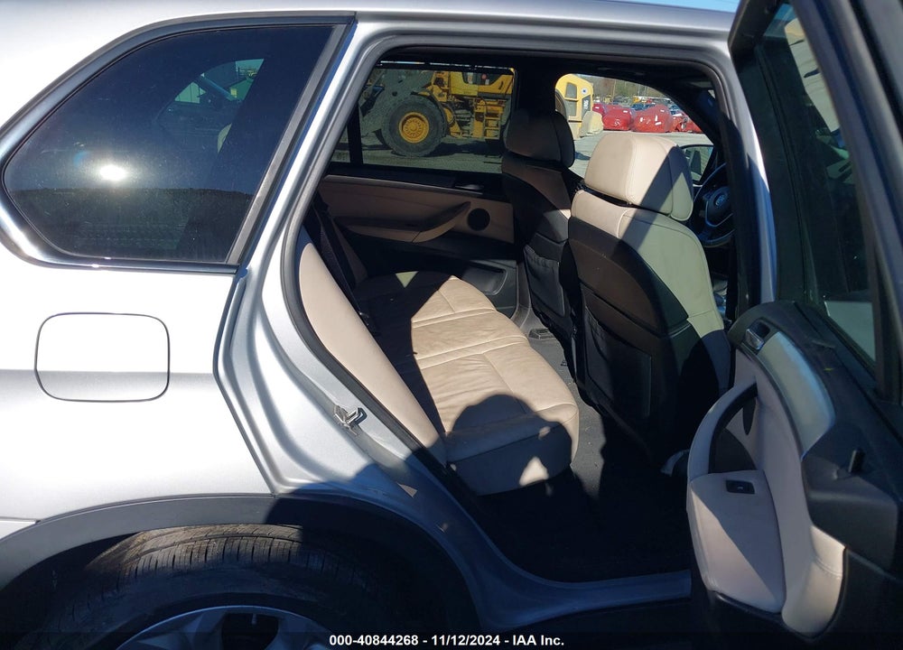 2011 BMW X5 VIN: 5UXZV4C54BL739055