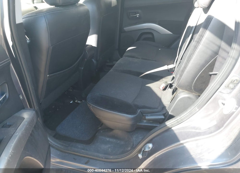 2010 MITSUBISHI OUTLANDER XLS VIN: JA4JT4AX2AZ016612
