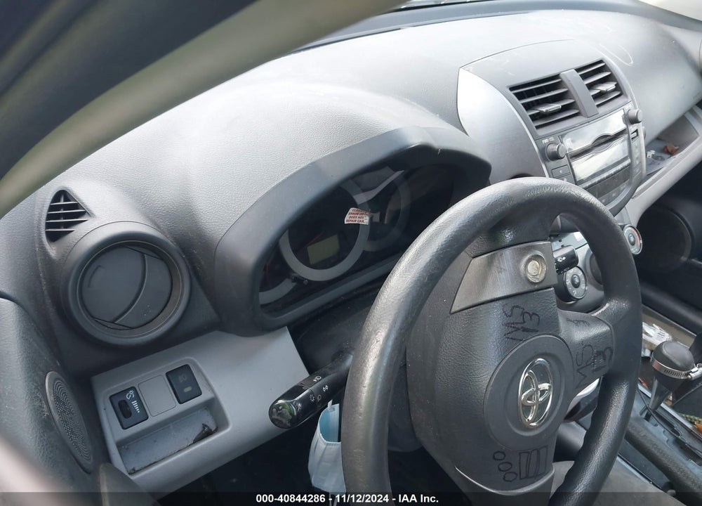 2011 TOYOTA RAV4 VIN: JTMBF4DV7B5039016